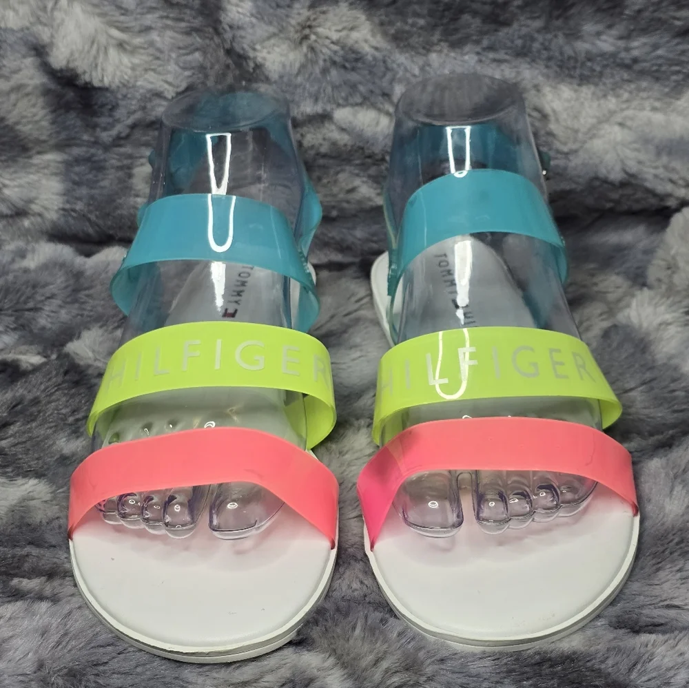 NWOT Tommy Hilfiger Girl's Kids' Ralana II Flat Sandal Size 5‎